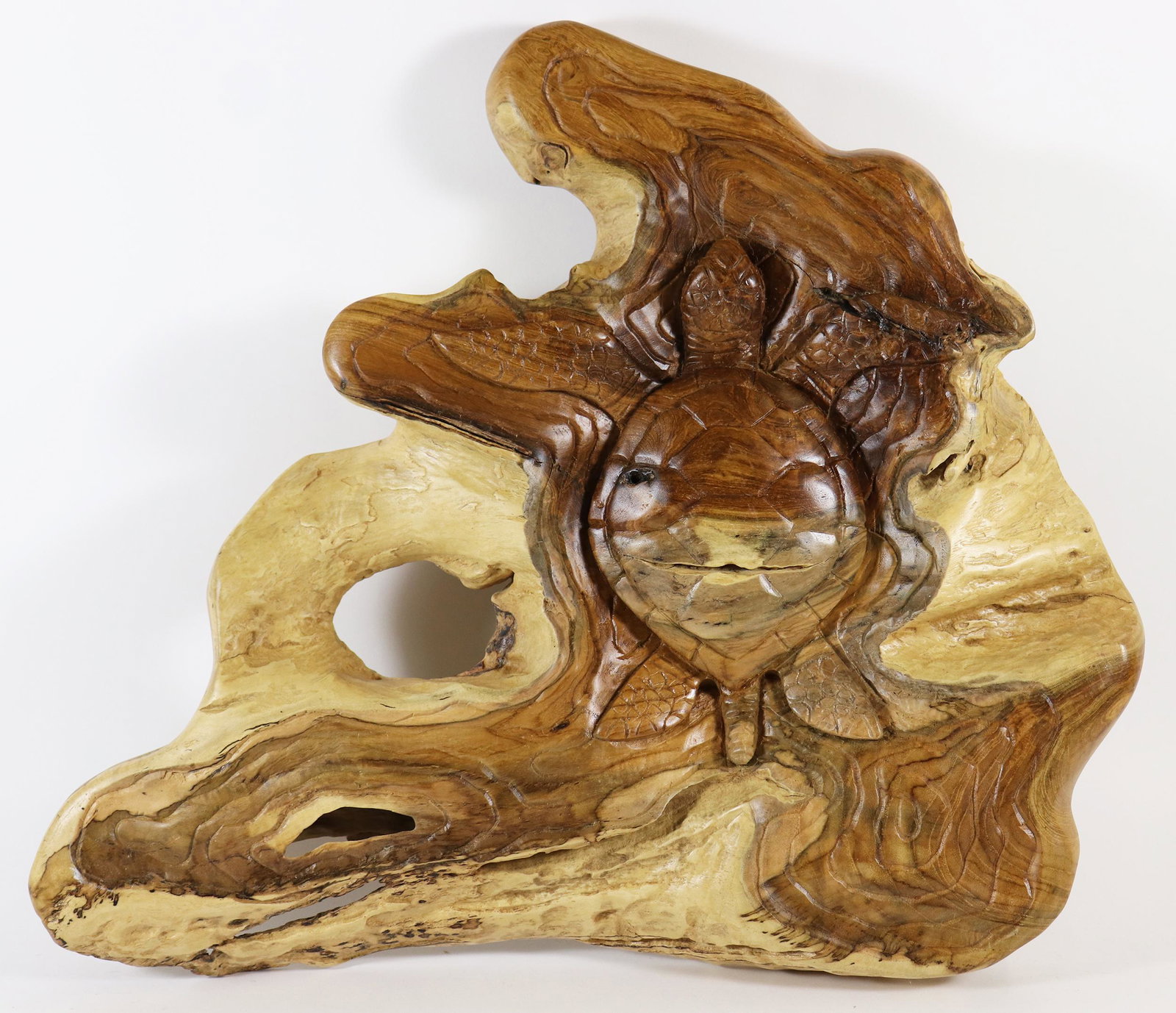 CARVED WOOD TURTLE WALL PLAQUE (1 of 3)
