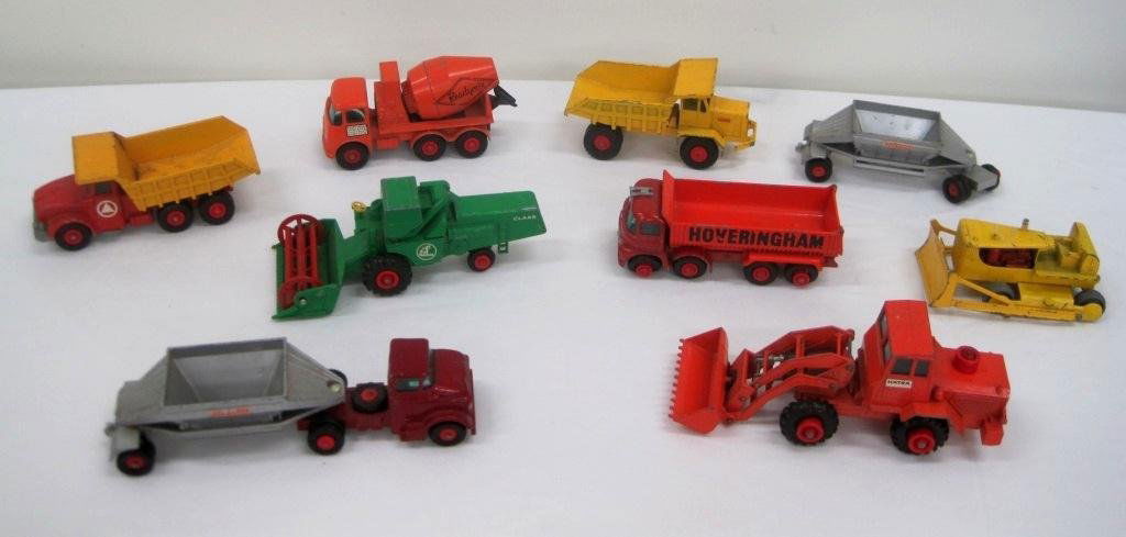 VINTAGE LESNEY MATCHBOX TOY CARS: King Size.