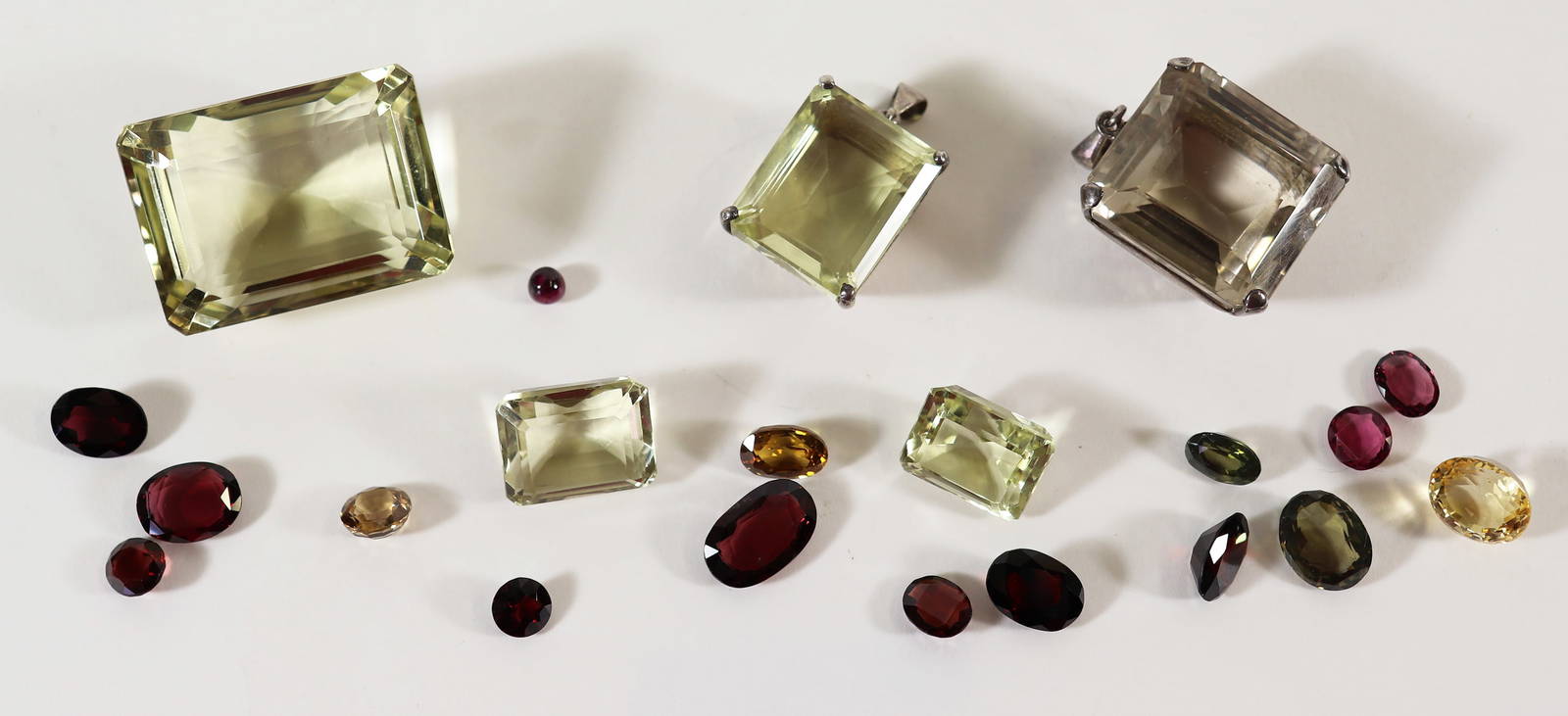Assorted Loose Gemstone Collection Auction