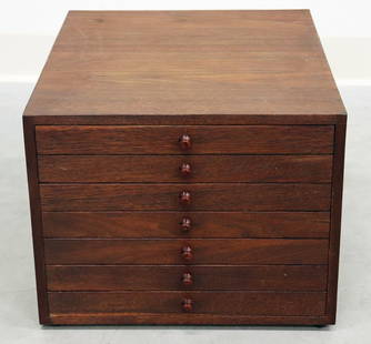 MACHINIST WOOD ORGANIZER CHEST: Wood machinist organizer chest with (7) drawers. Measures 17.5" x 14.25" wide 11.25" tall.