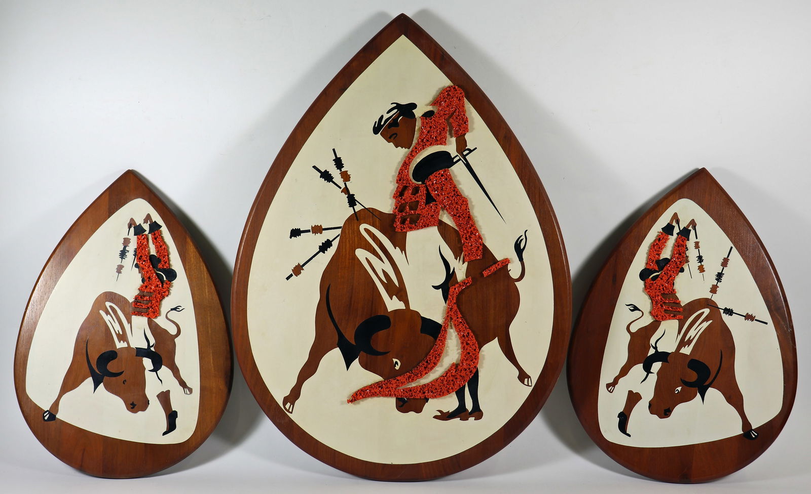 3 PIECE MID CENTURY BELART BULLFIGHTER PLAQUES (1 of 5)