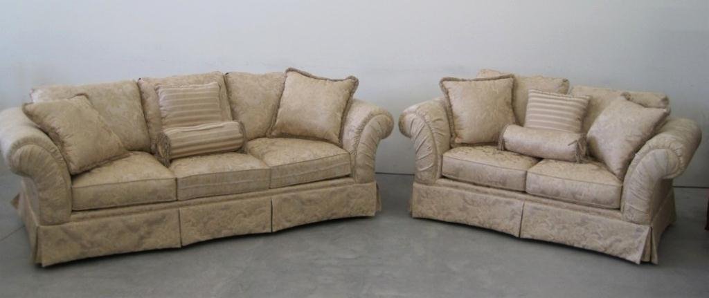PAIR HAVERTY SOFAS