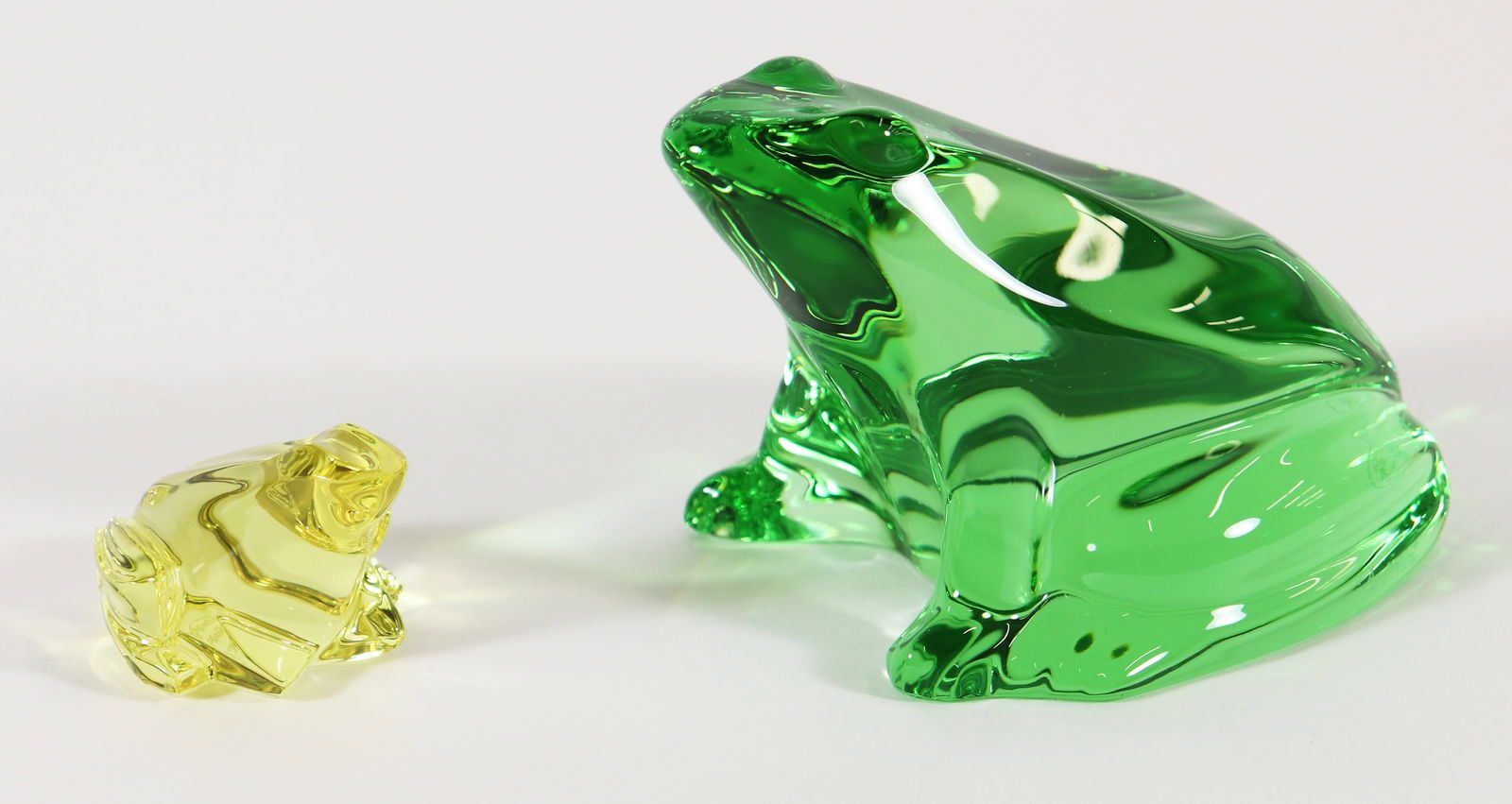 BACCARAT CRYSTAL GREEN & YELLOW FROG FIGURINES (1 of 3)