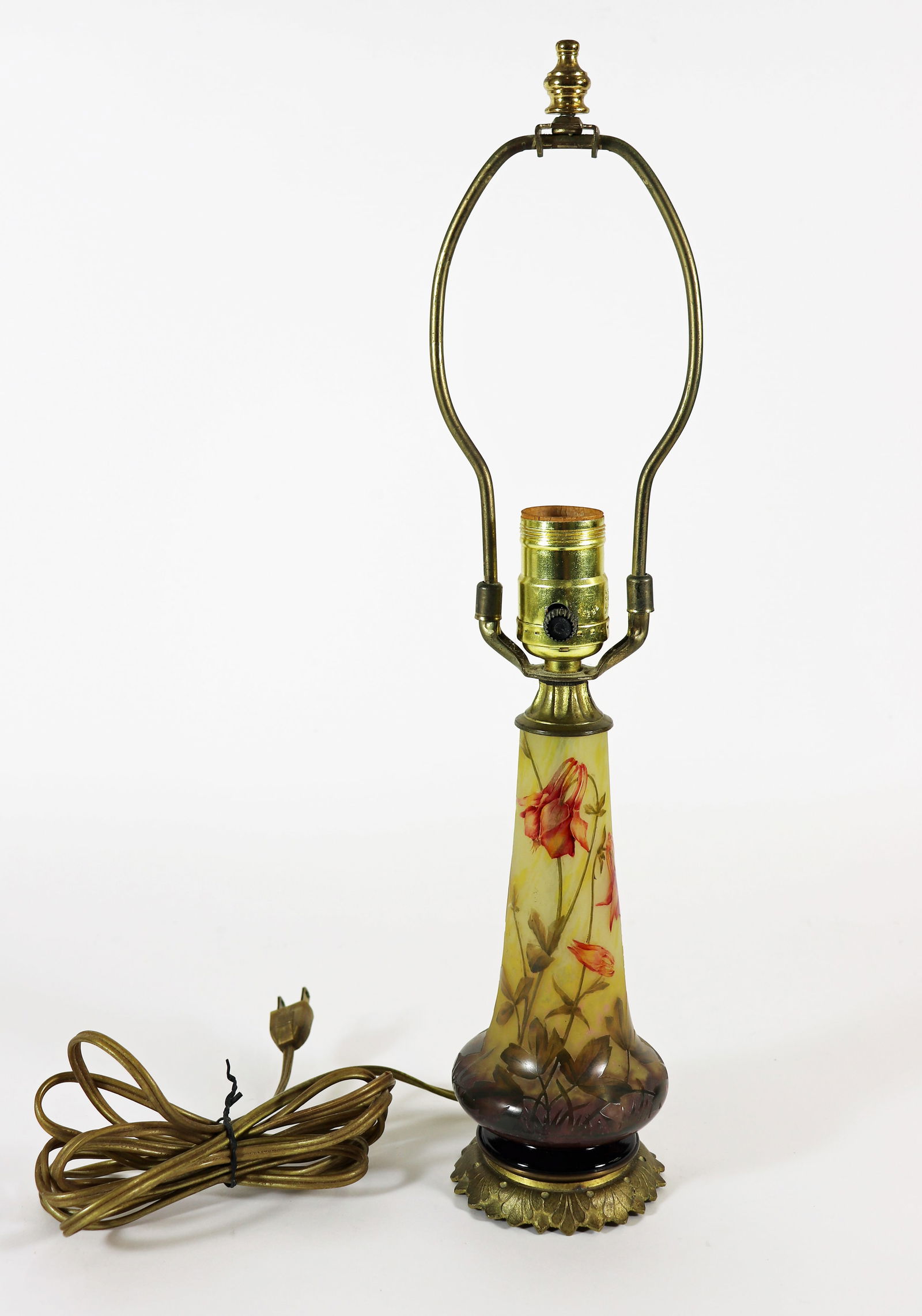 DAUM NANCY CAMEO GLASS TABLE LAMP (1 of 6)