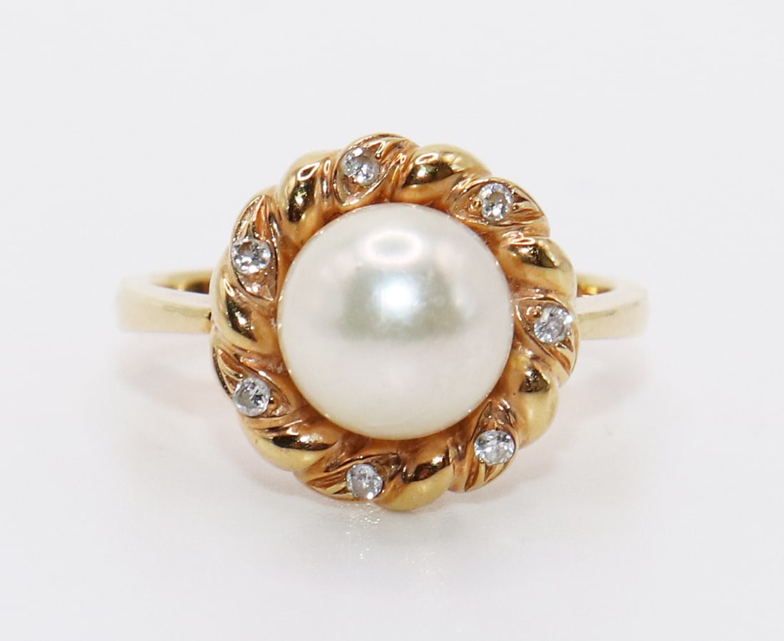 18K PEARL & DIAMOND RING (1 of 5)