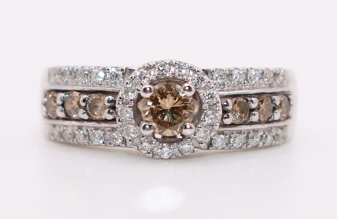 14K WHITE GOLD LEVIAN DIAMOND RING (1 of 4)