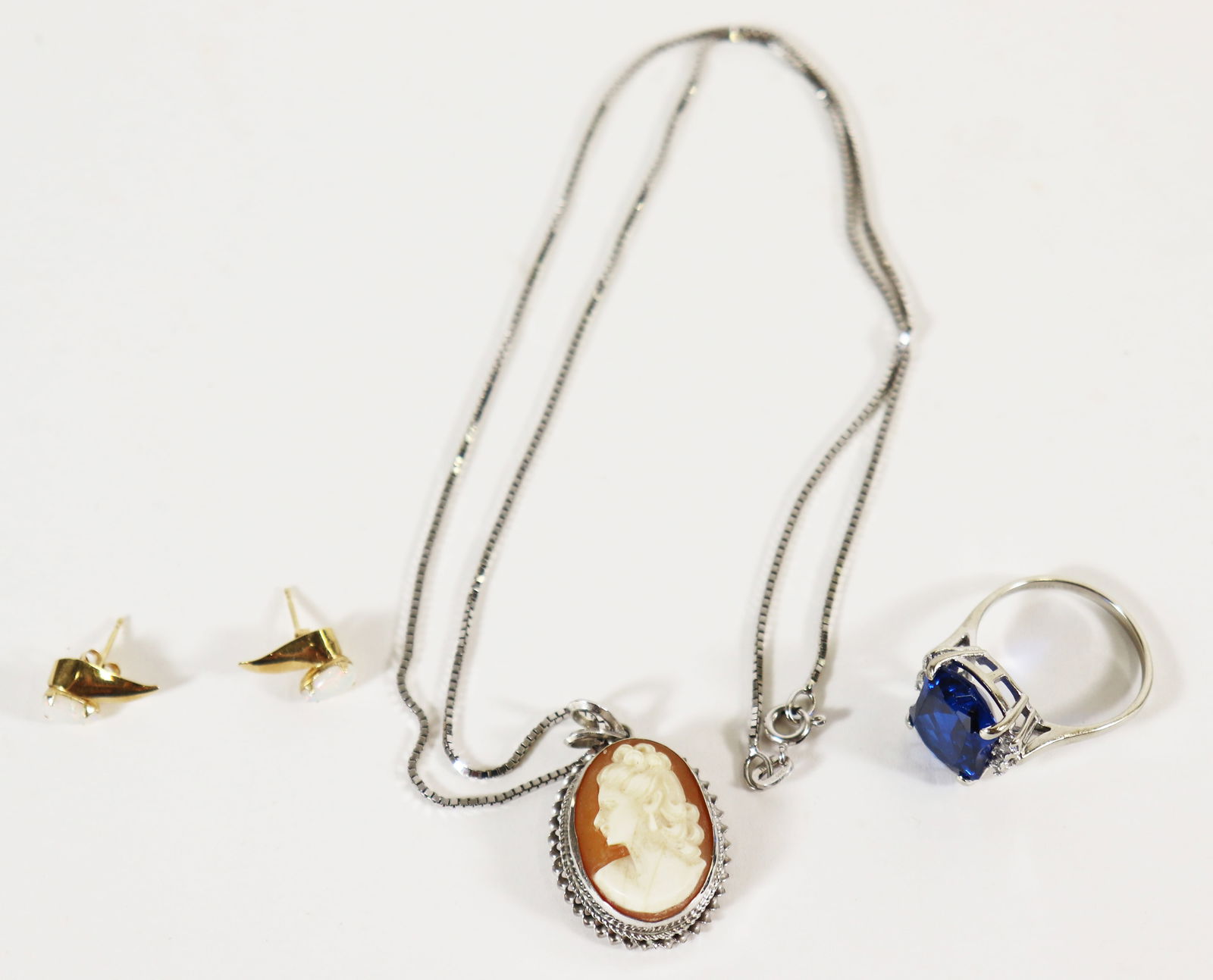 ASSORTED GOLD JEWELRY - CAMEO, RING, EARRINGS (1 of 5)