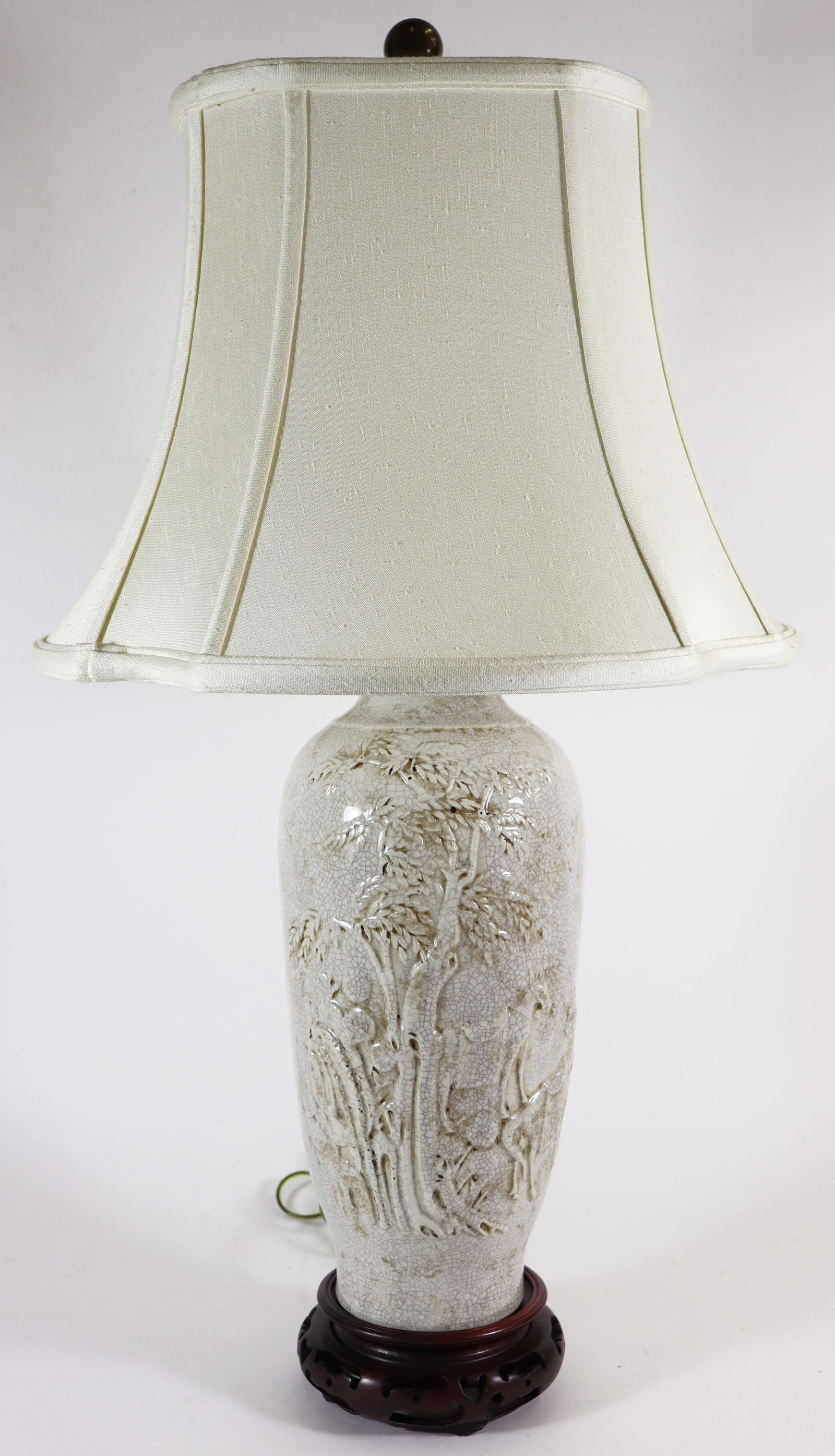 CHAPMAN CHINESE CRACKLE LAMP (1 of 4)