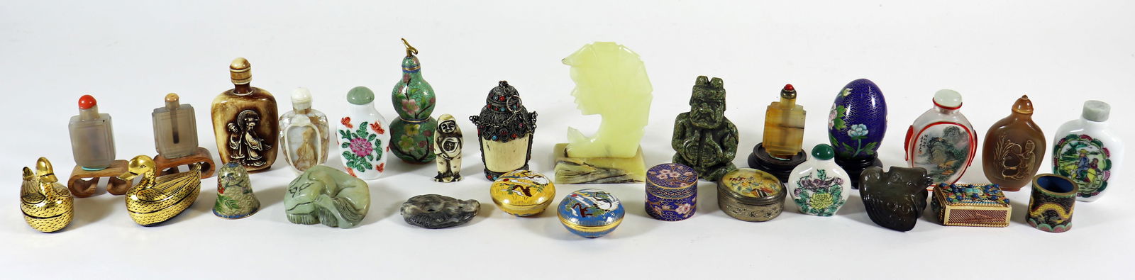 CHINESE SNUFF BOTTLES, BOXES & FIGURINES (1 of 6)