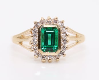 14K TSAVORITE & DIAMOND RING