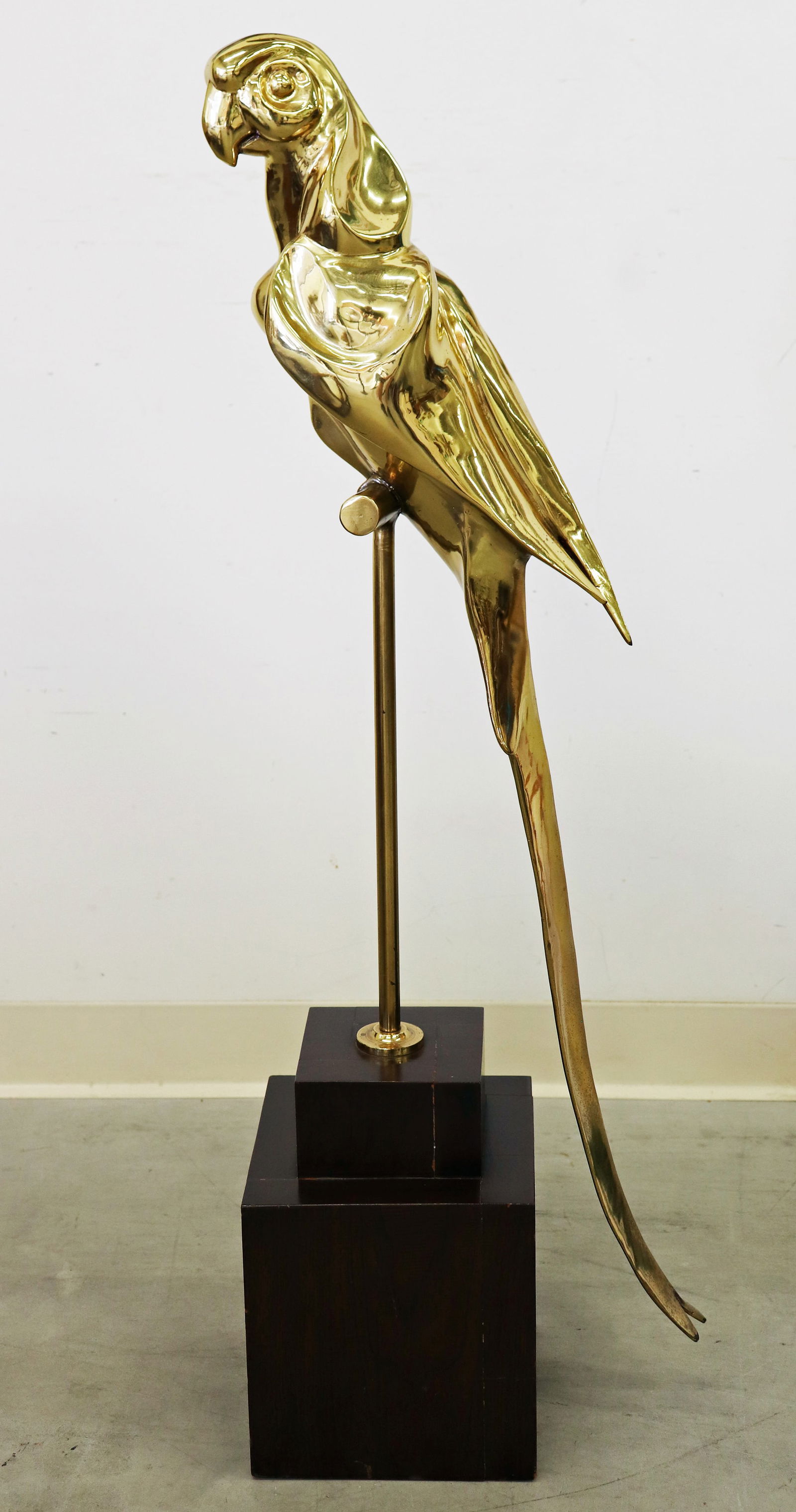 TALL VINTAGE BRASS PARROT STATUE (1 of 1)