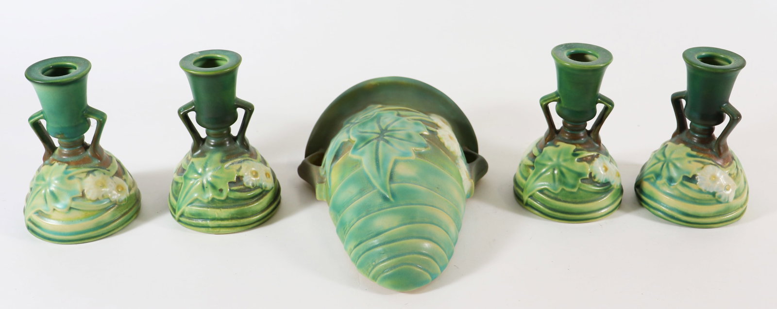 ROSEVILLE LUFFA GREEN CANDLESTICKS & WALLPOCKET (1 of 3)