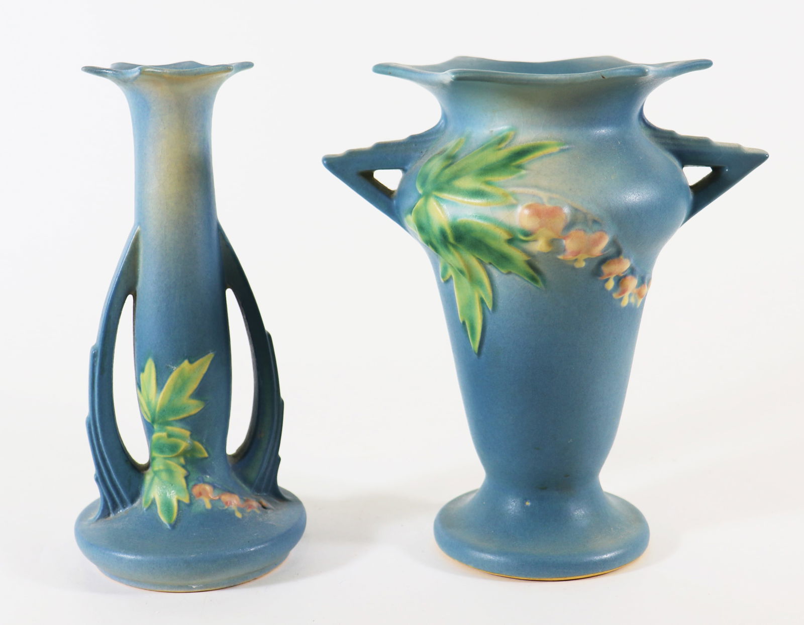 (2) ROSEVILLE POTTERY BLEEDING HEART VASES (1 of 4)