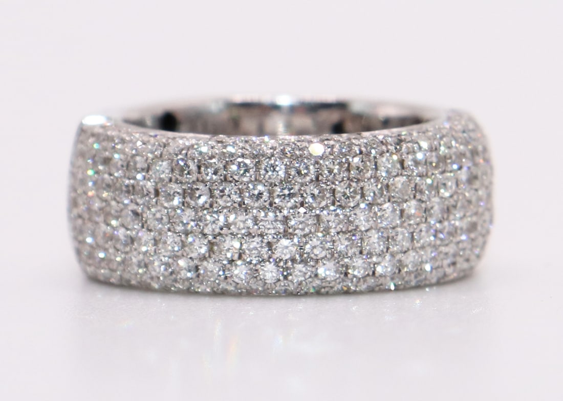 18KT WHITE GOLD PAVE DIAMOND RING (1 of 4)