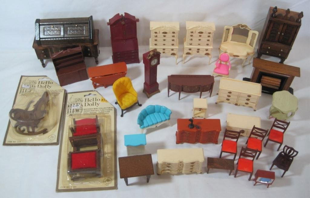 VINTAGE MARX DOLLHOUSE FURNITURE Oct 27, 2012 Vero Beach Auction in FL