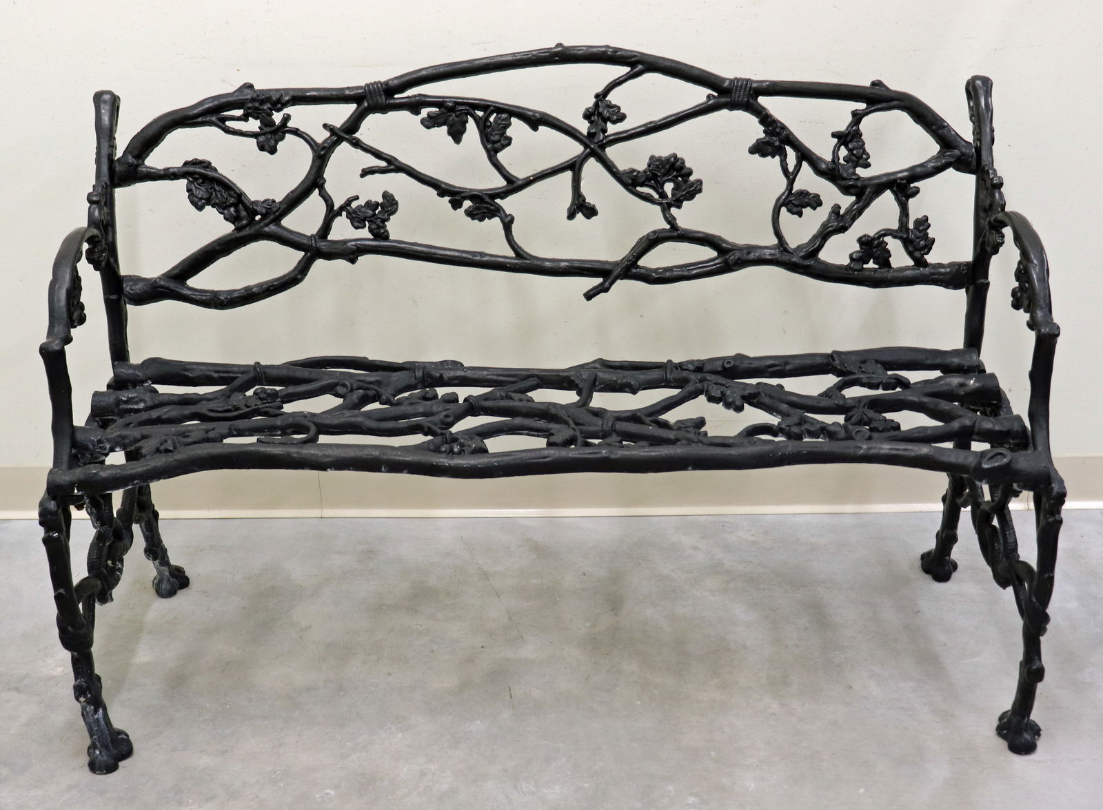 METAL TWIG & VINE GARDEN BENCH (1 of 3)