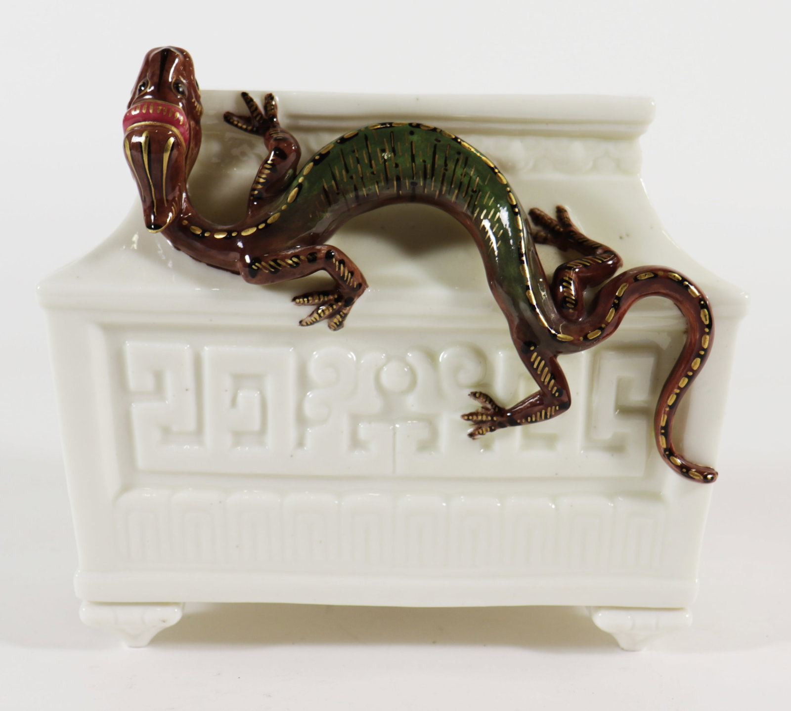 EARLY ROYAL WORCESTER PAGODA SALAMANDER VASE (1 of 5)