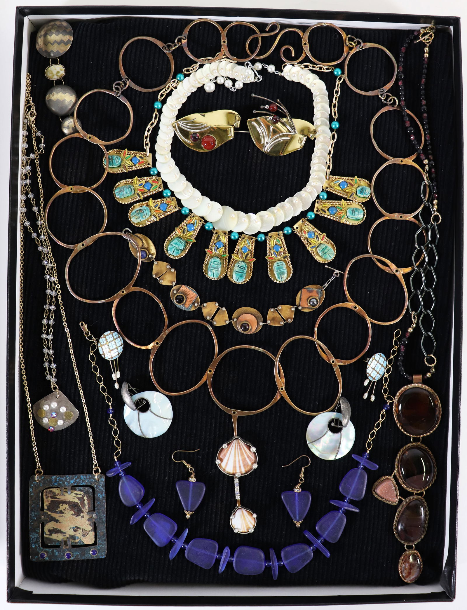 FUNKY VINTAGE DESIGNER JEWELRY (1 of 4)