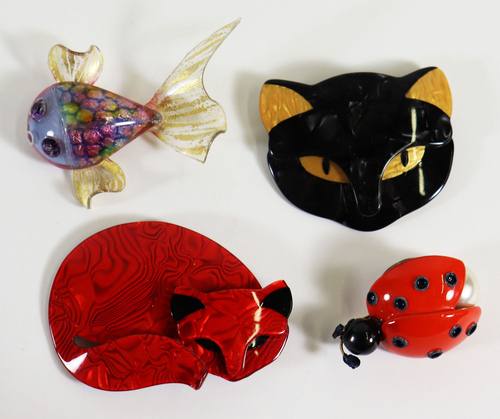 (4) LEA STEIN & FABRICE PARIS JEWELRY BROOCHES (1 of 2)