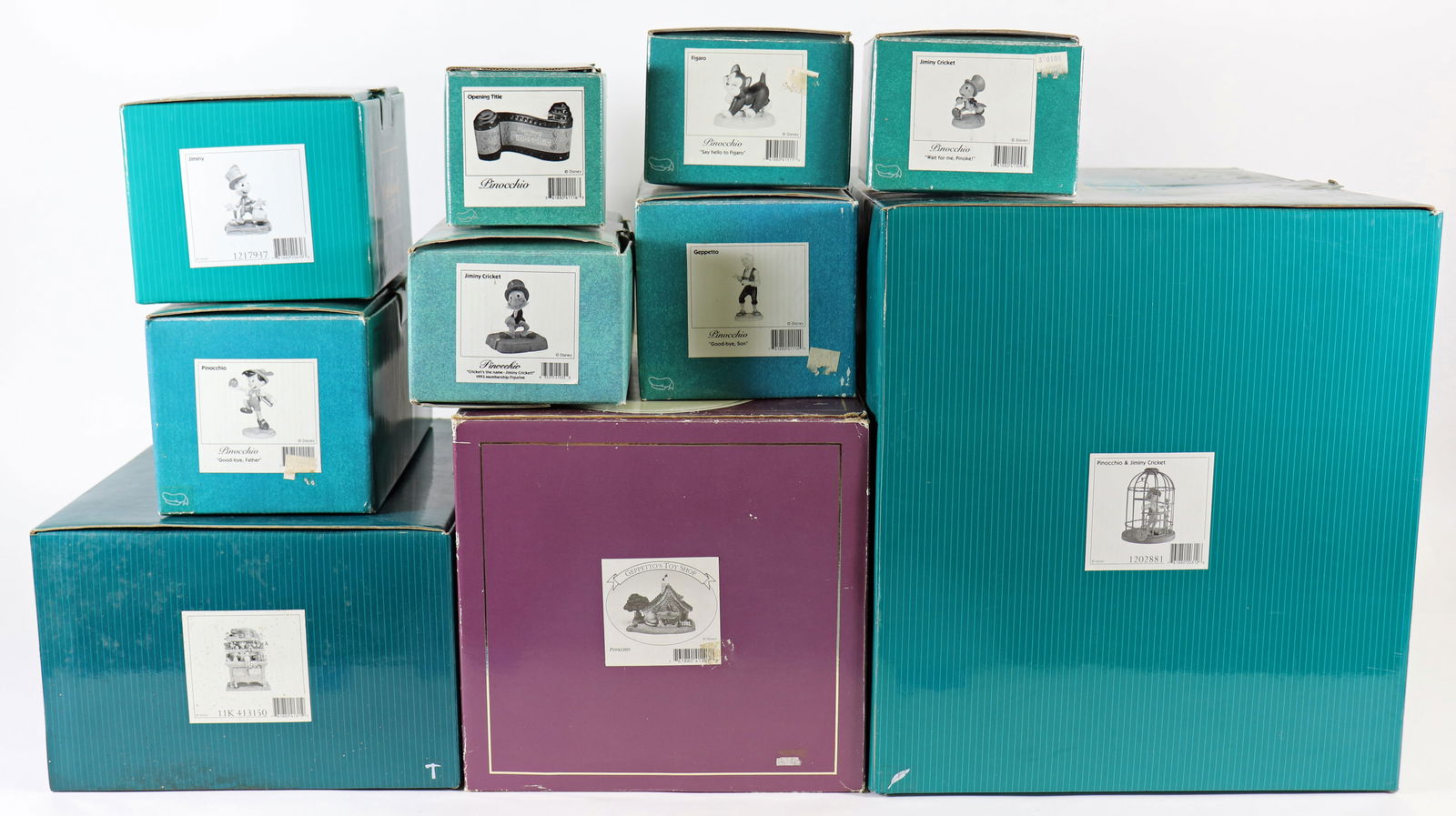 (10) WALT DISNEY PINOCCHIO BOXED COLLECTIBLES (1 of 1)