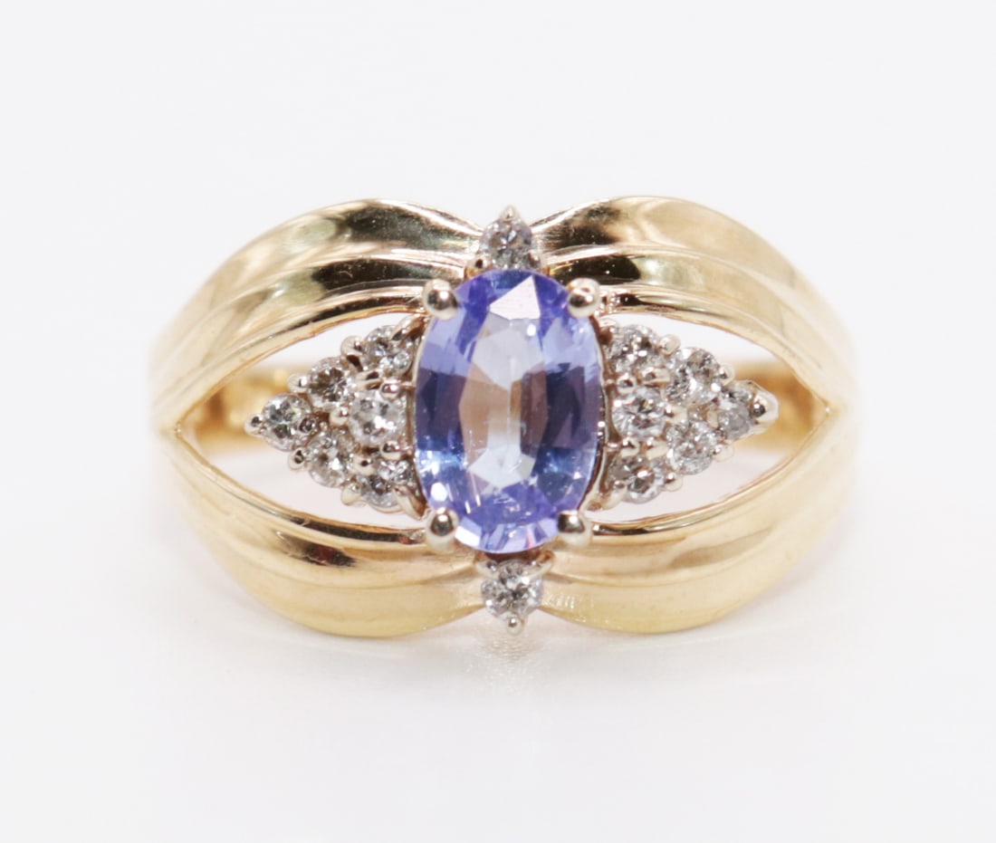 14K TANZANITE & DIAMOND RING (1 of 3)
