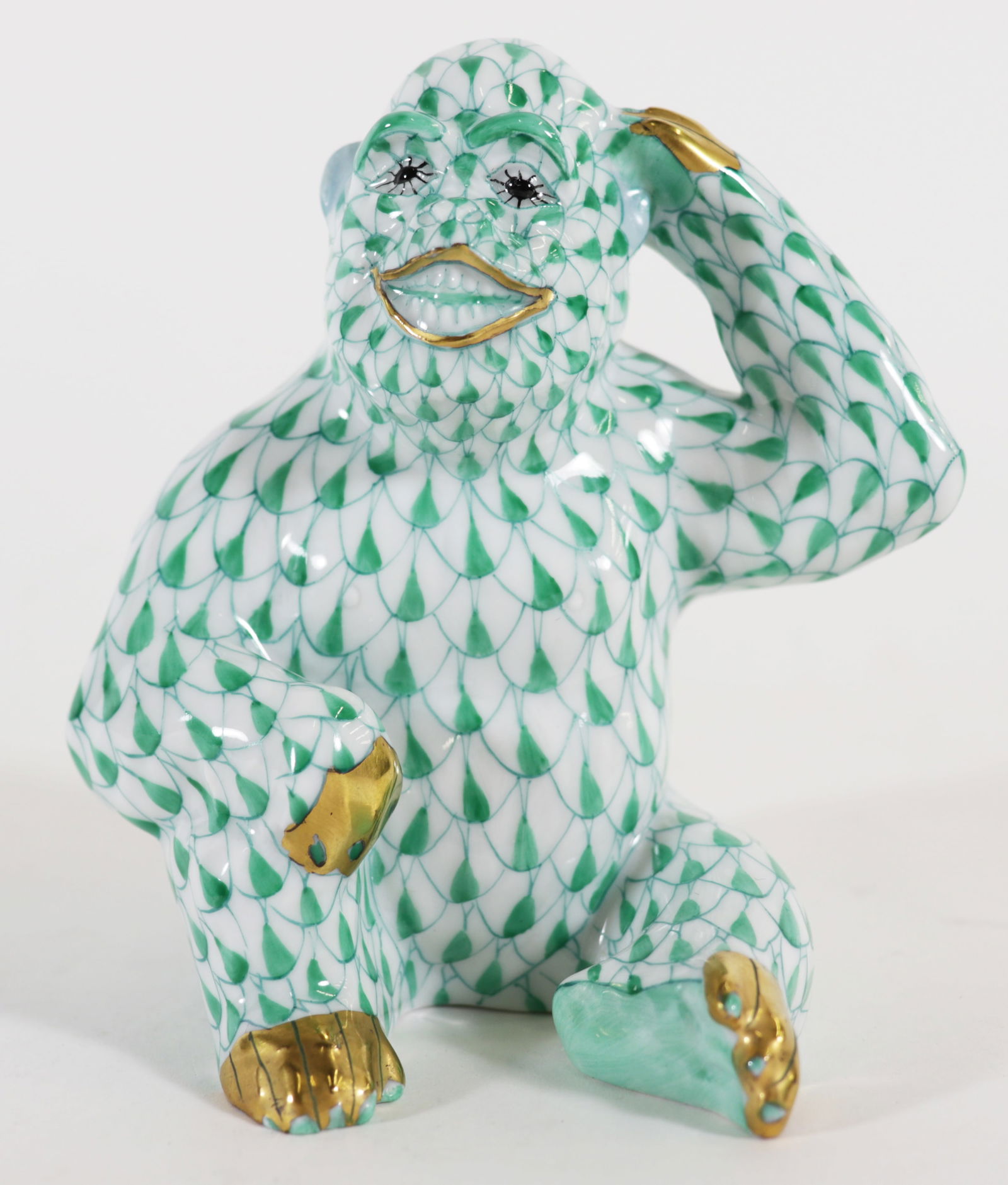 VERY RARE HEREND GREEN FISHNET LAUGHING MONKEY (1 of 3)