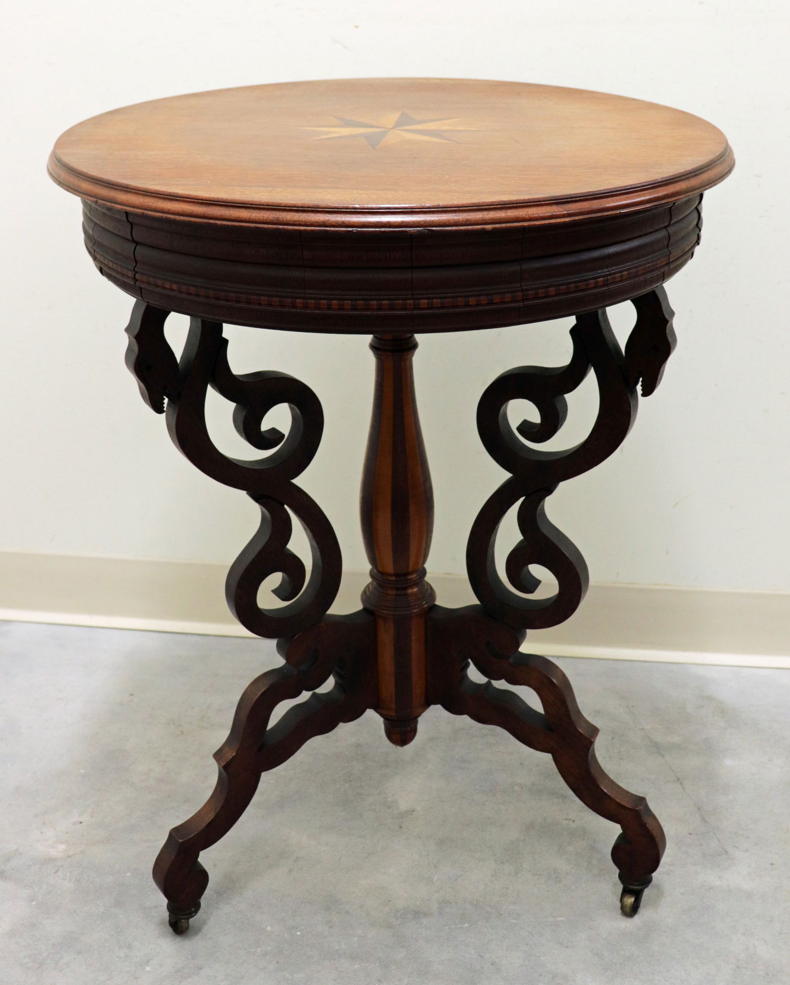 INLAID WOOD STAR TABLE (1 of 5)