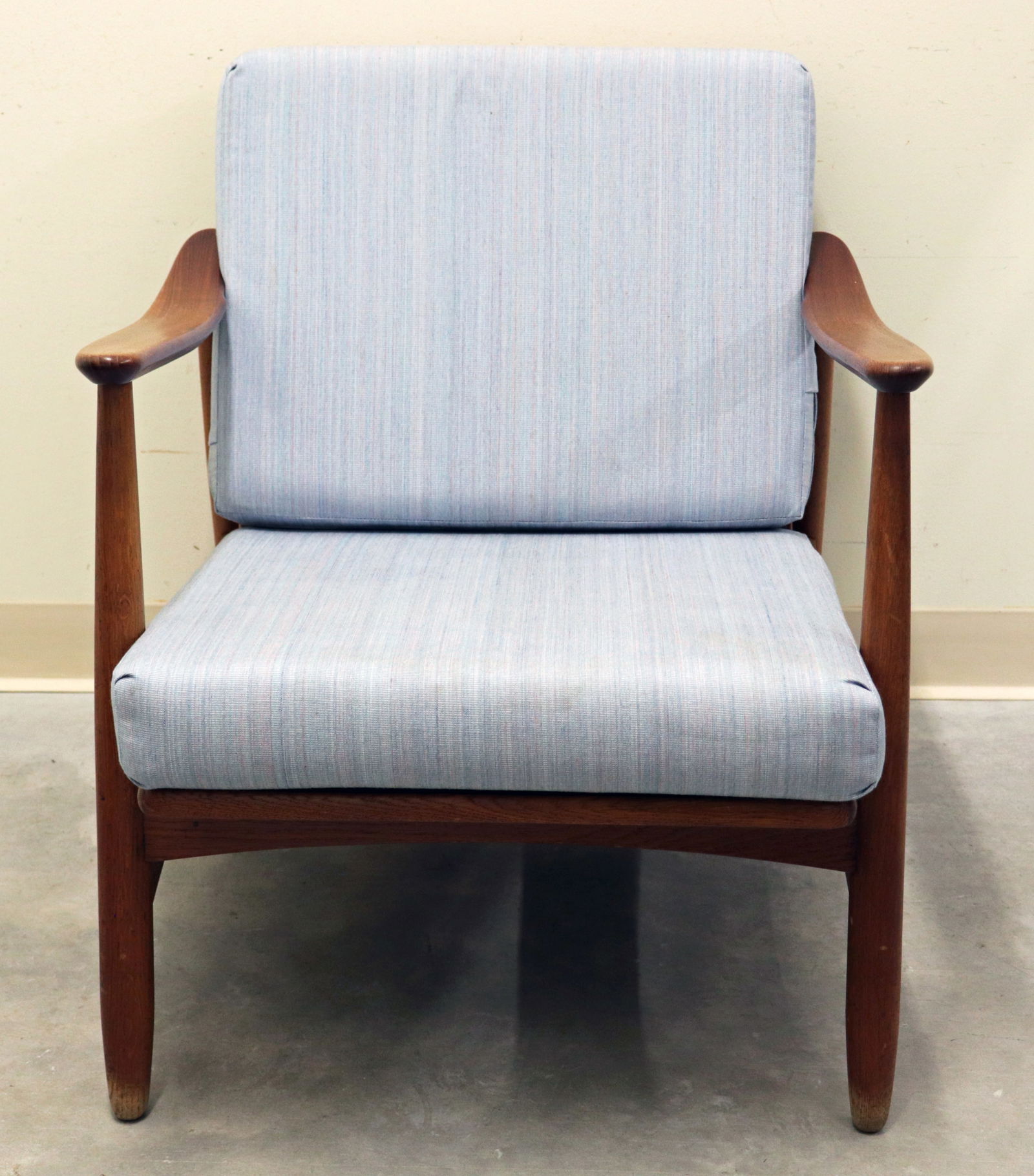MCM DANISH LOUNGE CHAIR - TORBEN STRANDGAARD (1 of 5)
