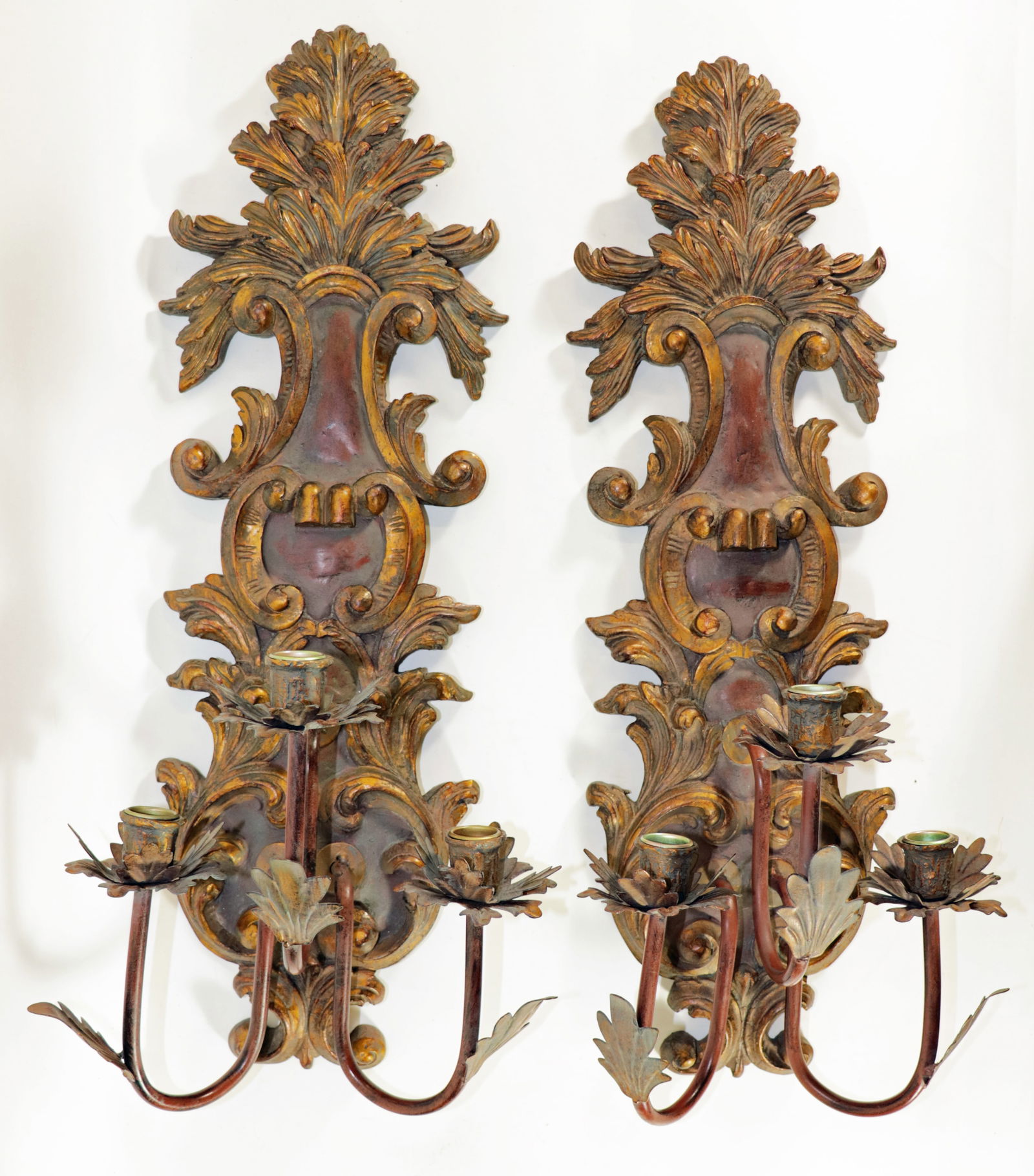PAIR OF NEOCLASSICAL STYLE GILTWOOD WALL SCONCES (1 of 4)