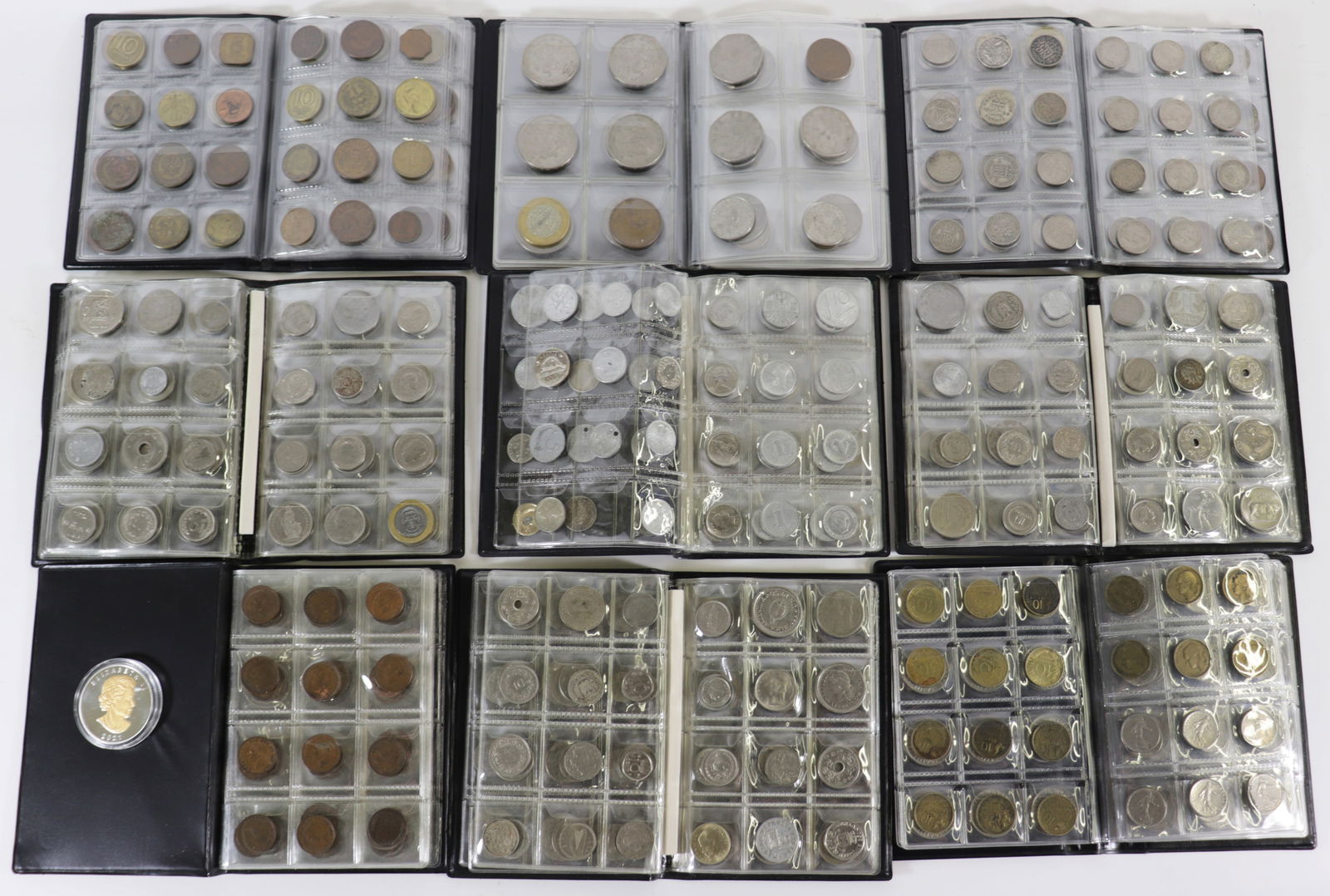 FOREIGN COIN COLLECTION - OVER 950 COINS (1 of 5)