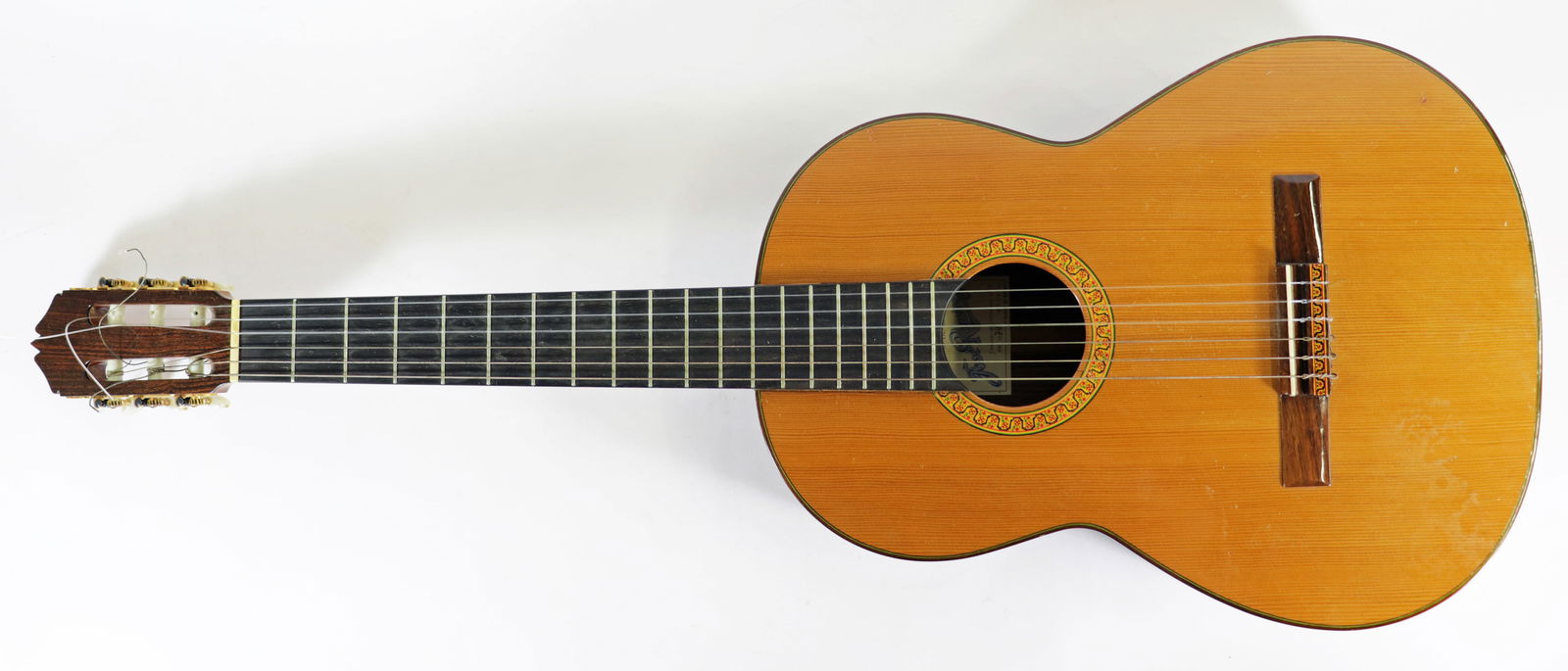 JOSE RAMIREZ SIX STRING 1974 GUITAR WITH CASE (1 of 7)