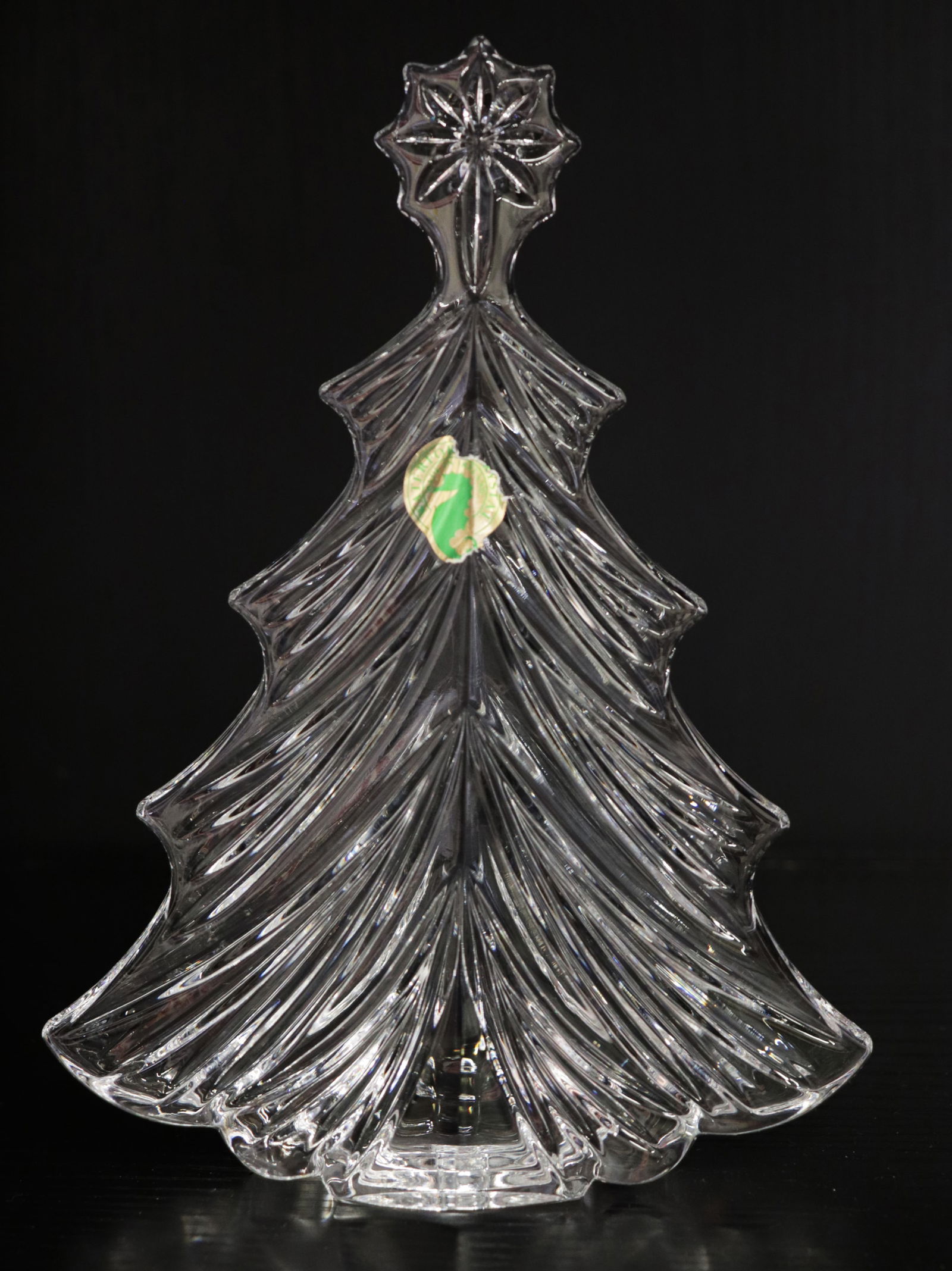 WATERFORD CRYSTAL CHRISTMAS TREE SCULPTURE (1 of 2)