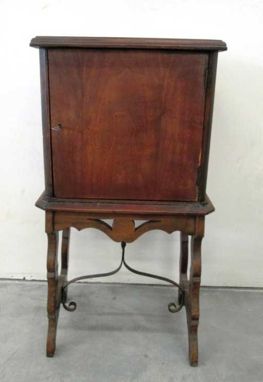 ANTIQUE HUMIDOR CABINET - ANTIQUE HUMIDOR CABINET