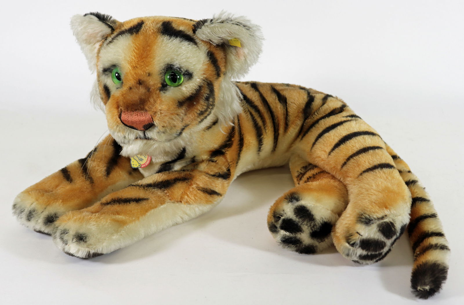 MEDIUM SIZE STEIFF TIGER, GERMANY, CIRCA 1960'S (1 of 4)