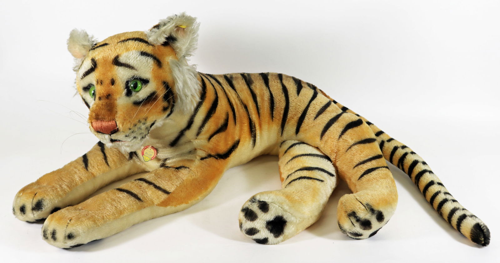 LARGE STEIFF TIGER, GERMANY, CIRCA 1960'S (1 of 4)