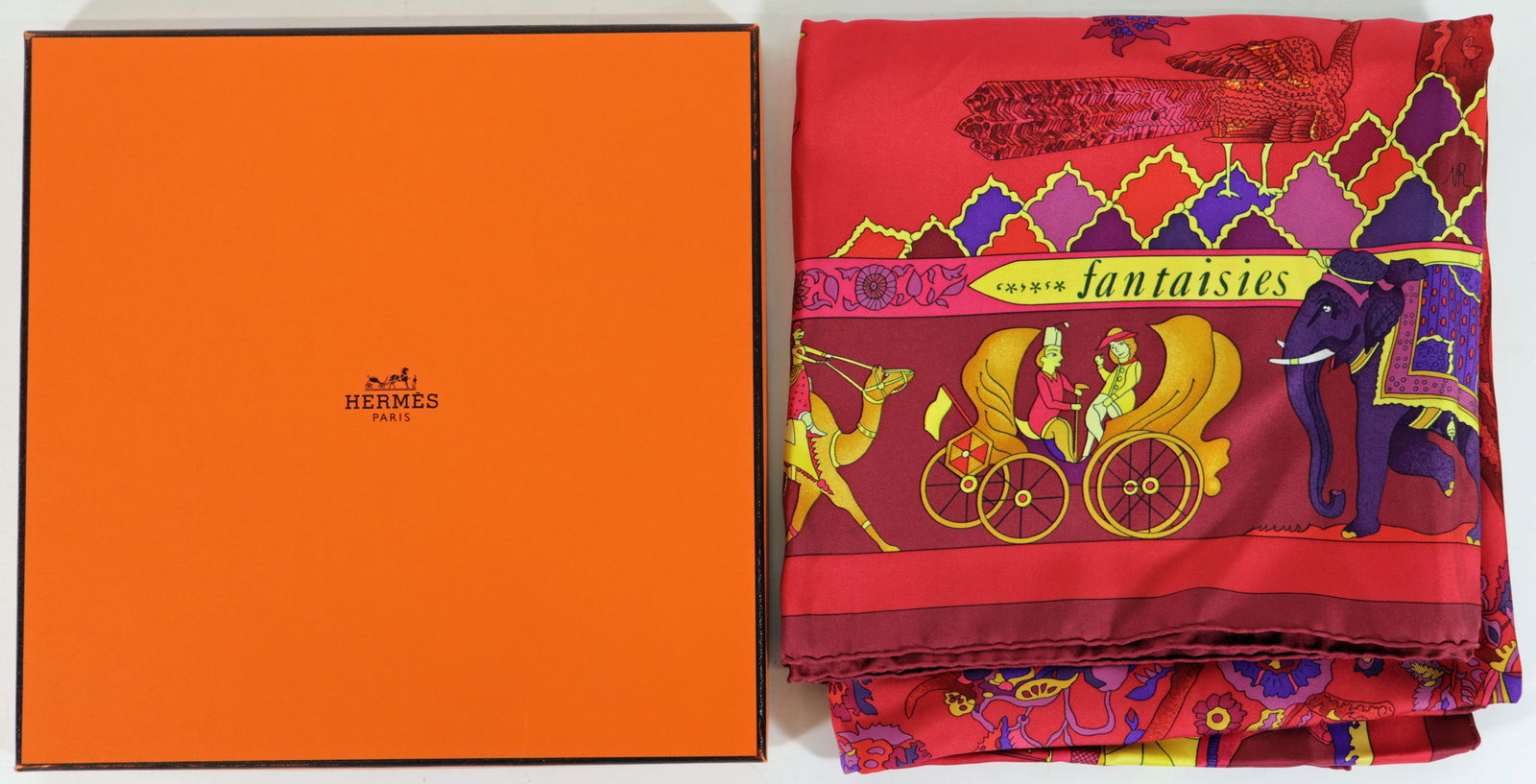 VINTAGE HERMES "FANTAISIES INDIENNES" SILK SCARF (1 of 6)