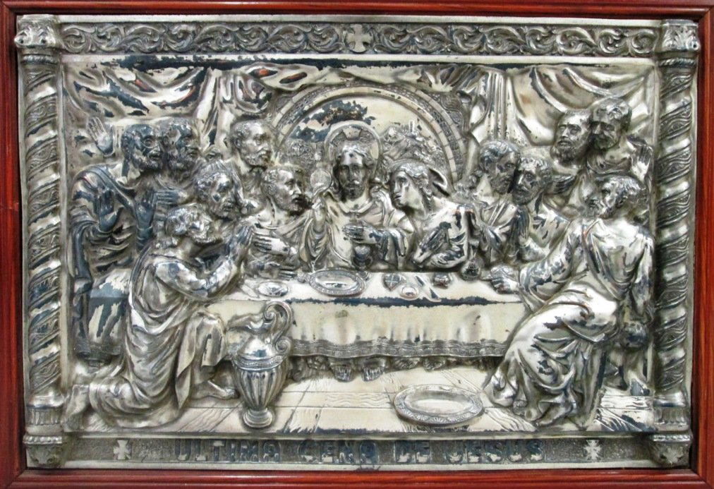 ANTIQUE THE LAST SUPPER METAL RELIGOUS ART: Ultima Cena De Jesus. 18" x 12" Some paint loss.