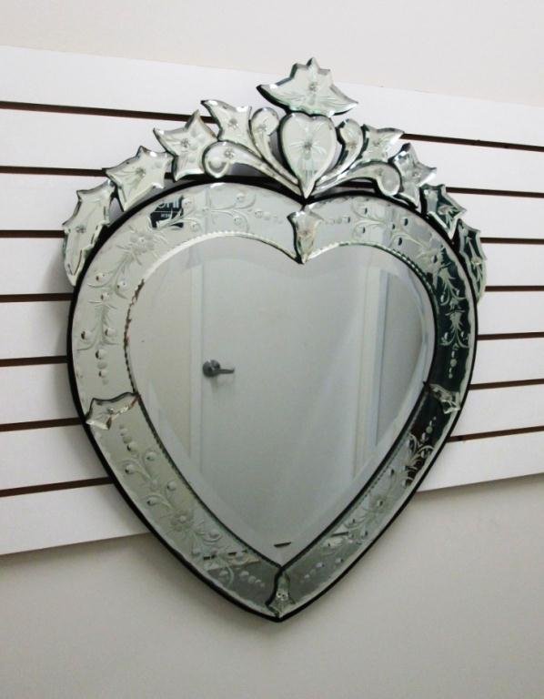 HEART SHAPED MIRROR