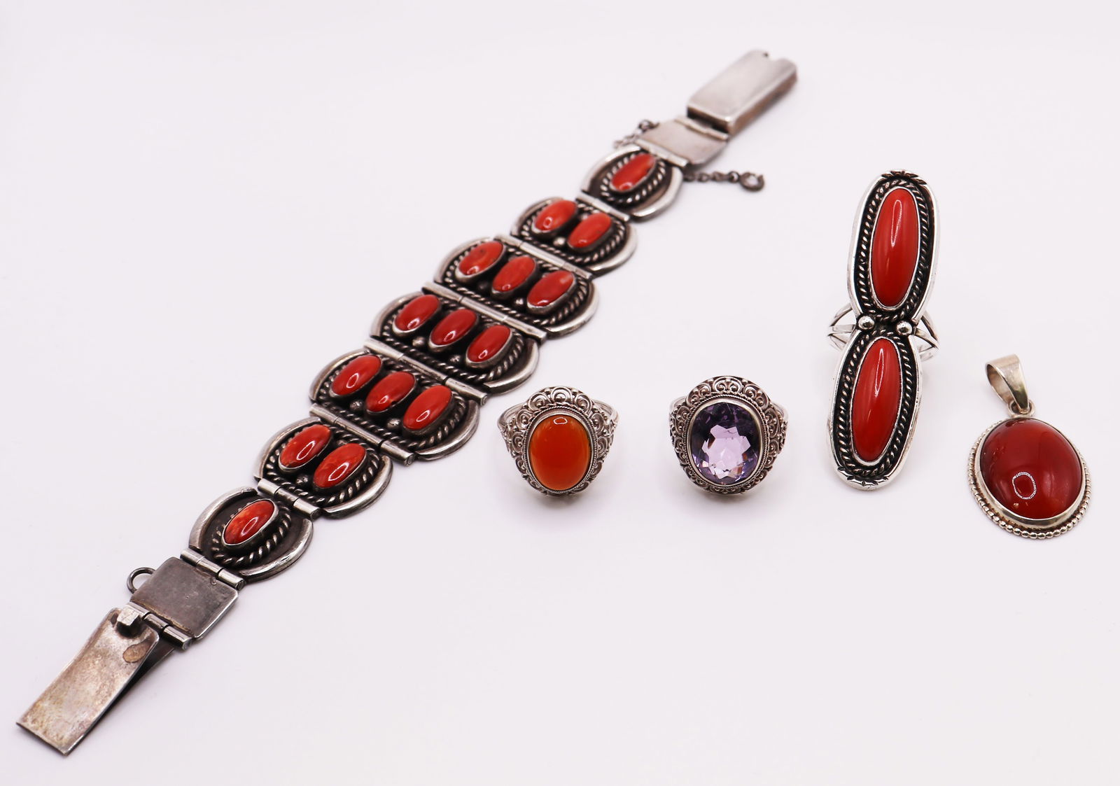 VINTAGE SILVER CORAL, AMETHYST & CARNELIAN JEWERLY (1 of 5)
