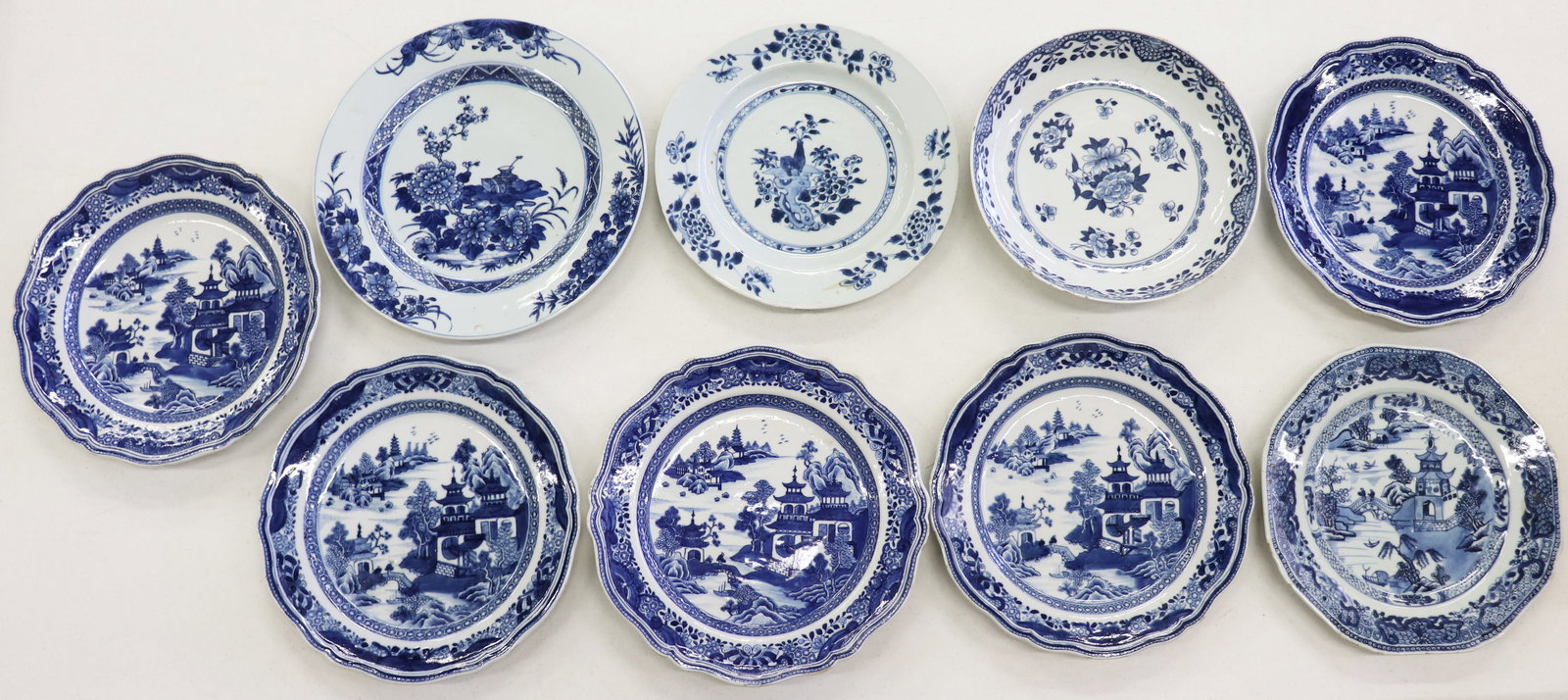 (9) CHINESE EXPORT PORCELAIN PLATE COLLECTION (1 of 4)