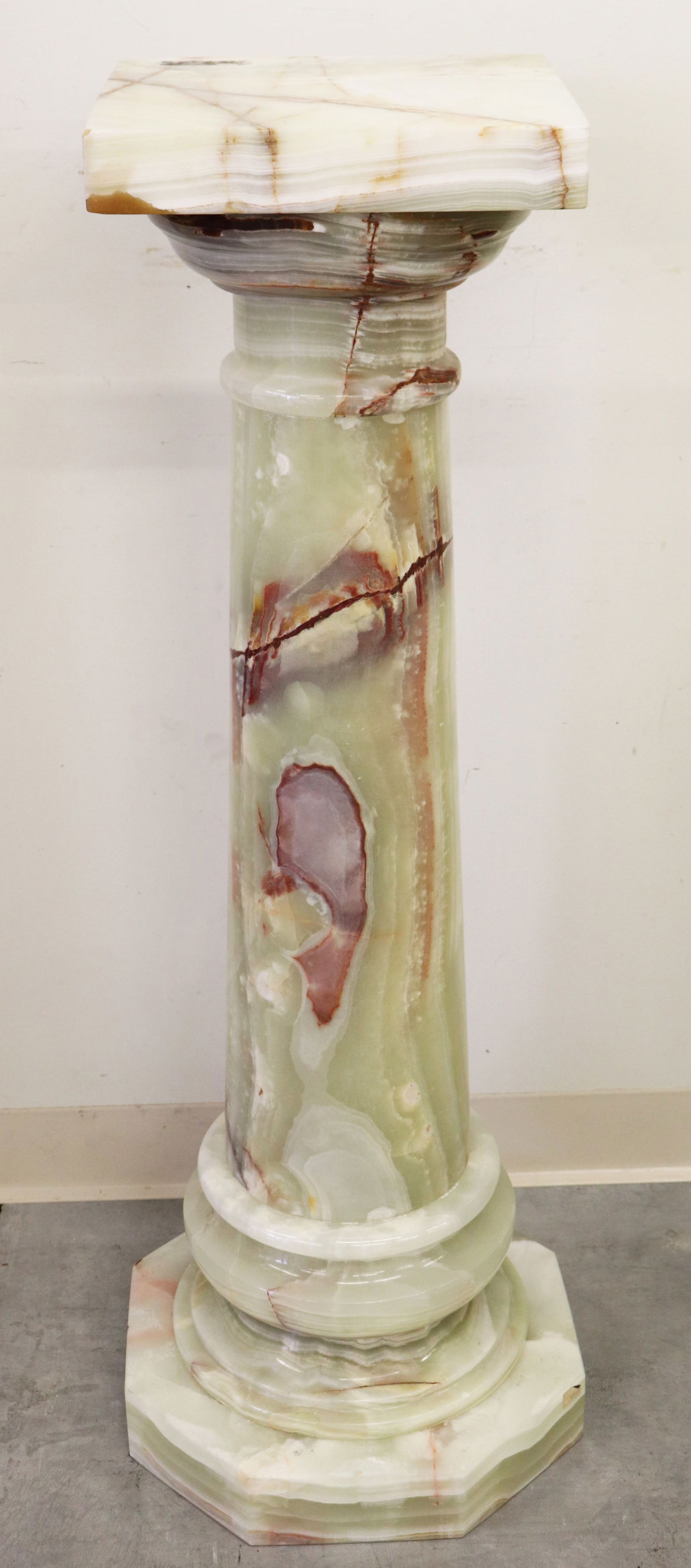 ONYX COLUMN DISPLAY PEDESTAL, OCTAGON BASE (1 of 3)