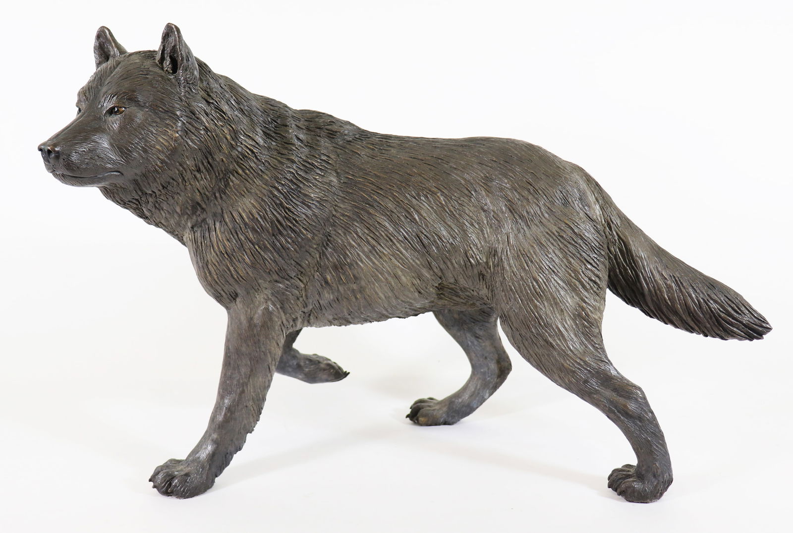 TOM HJORLEIFSON "ALPHA" WOLF BRONZE (1 of 4)