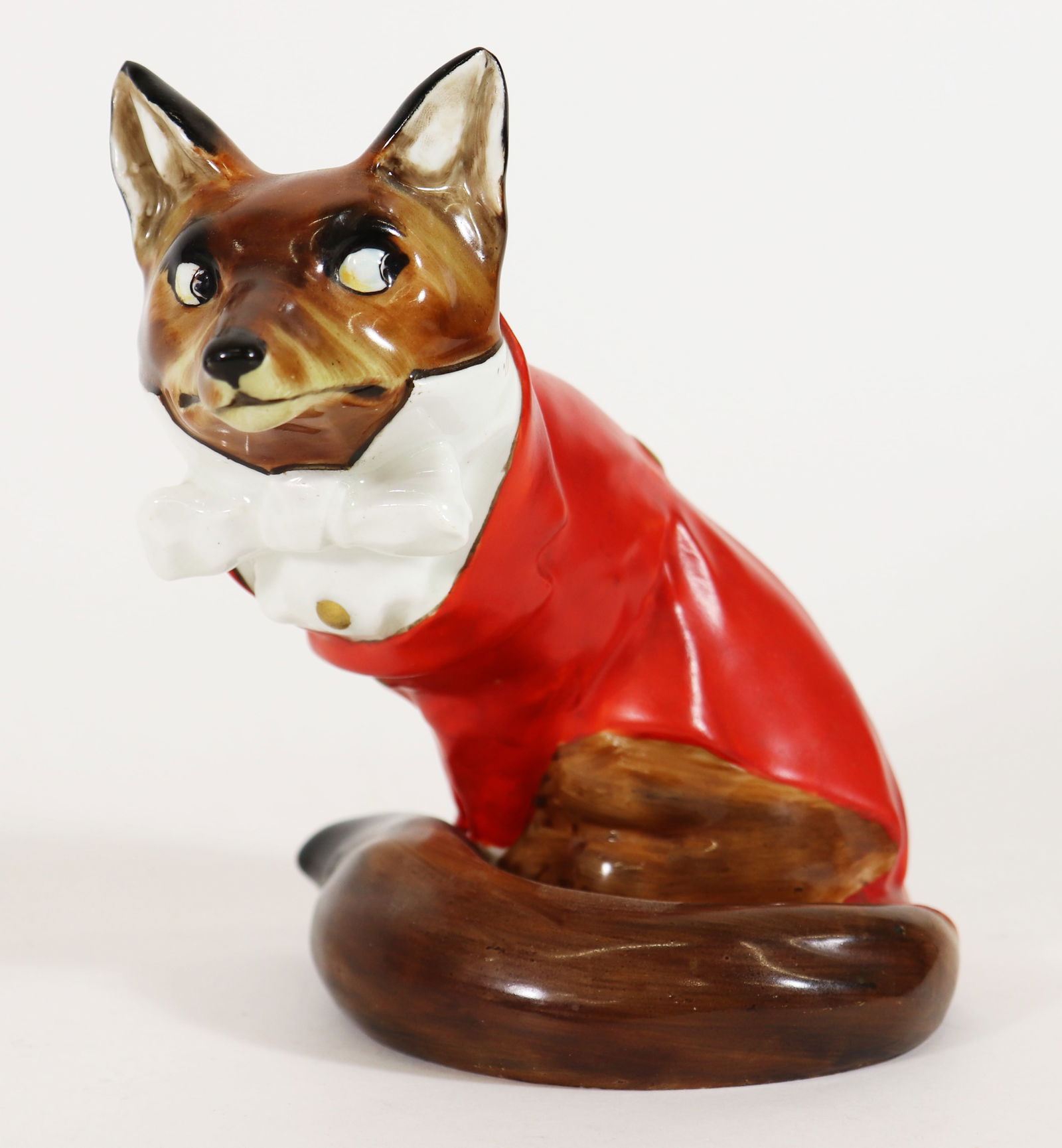 ROYAL DOULTON SEATED FOX IN HUNTSMAN JACKET (1 of 5)
