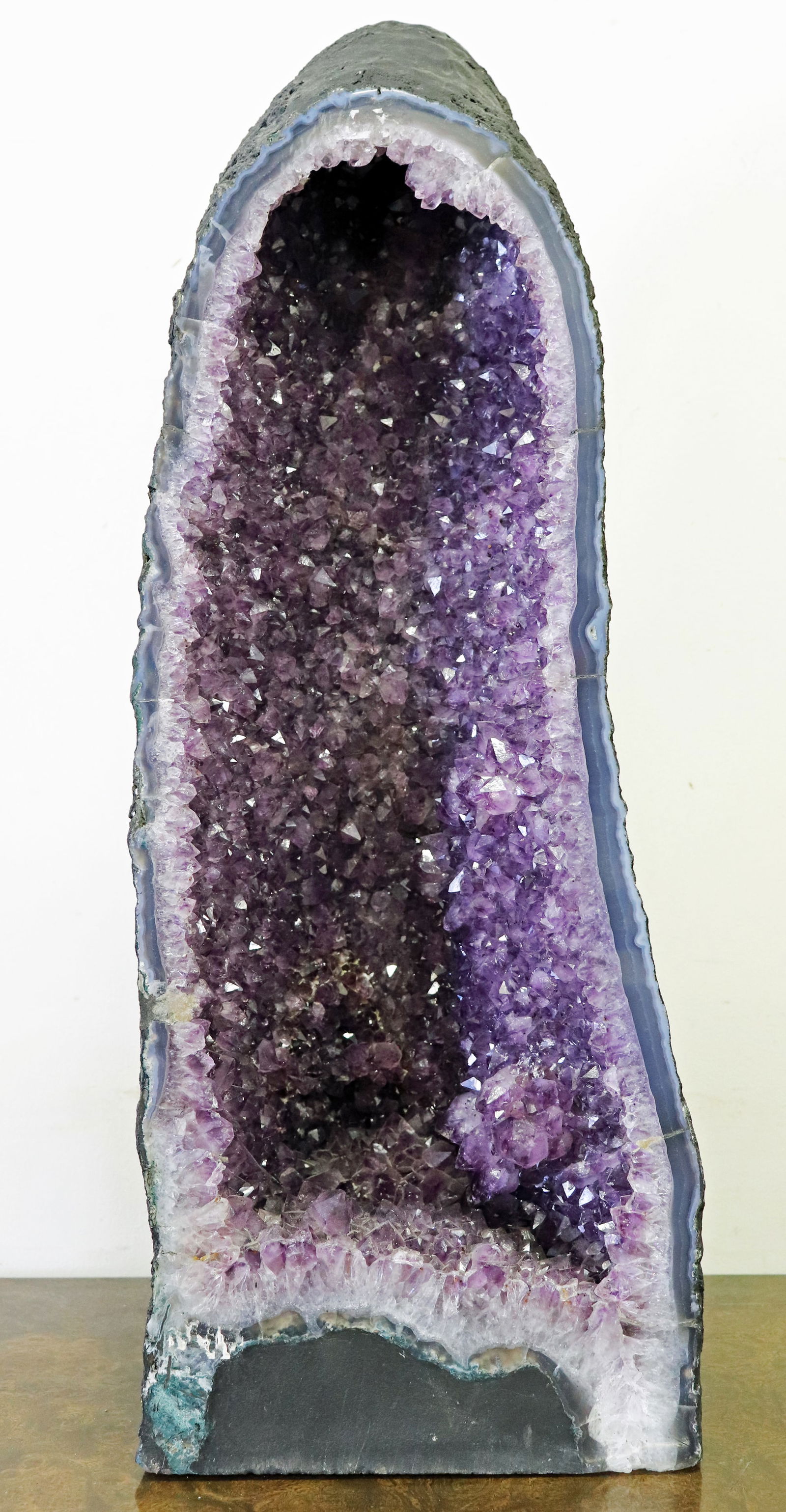 HUGE BRAZILIAN AMETHYST GEODE SPECIMEN (1 of 3)