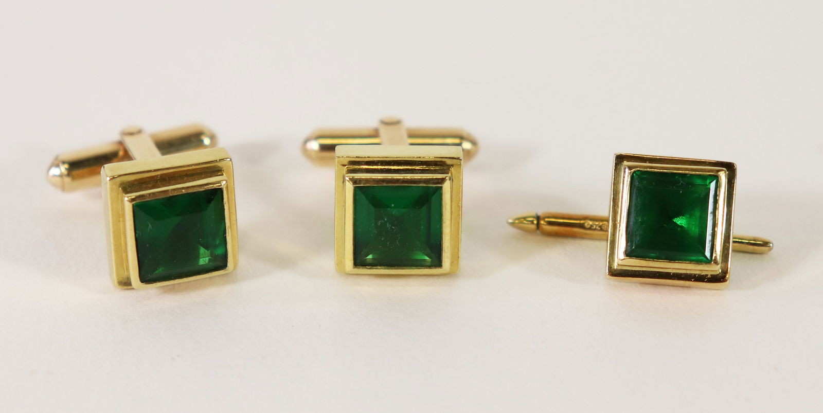 14K YELLOW GOLD "LINDSAY" EMERALD GREEN CUFFLINKS (1 of 3)