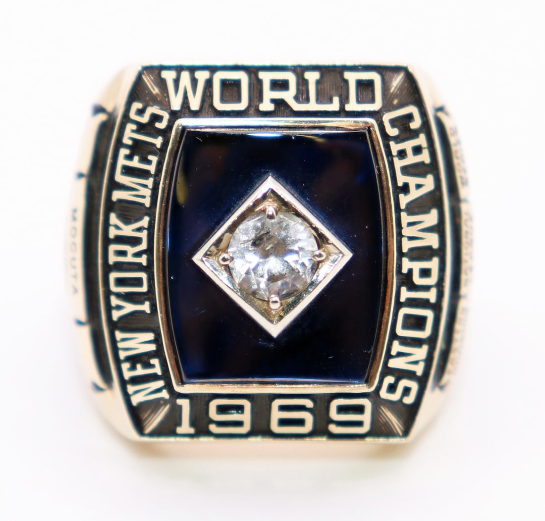 1969 NEW YORK METS CHAMPIONSHIP 10K RING (1 of 6)