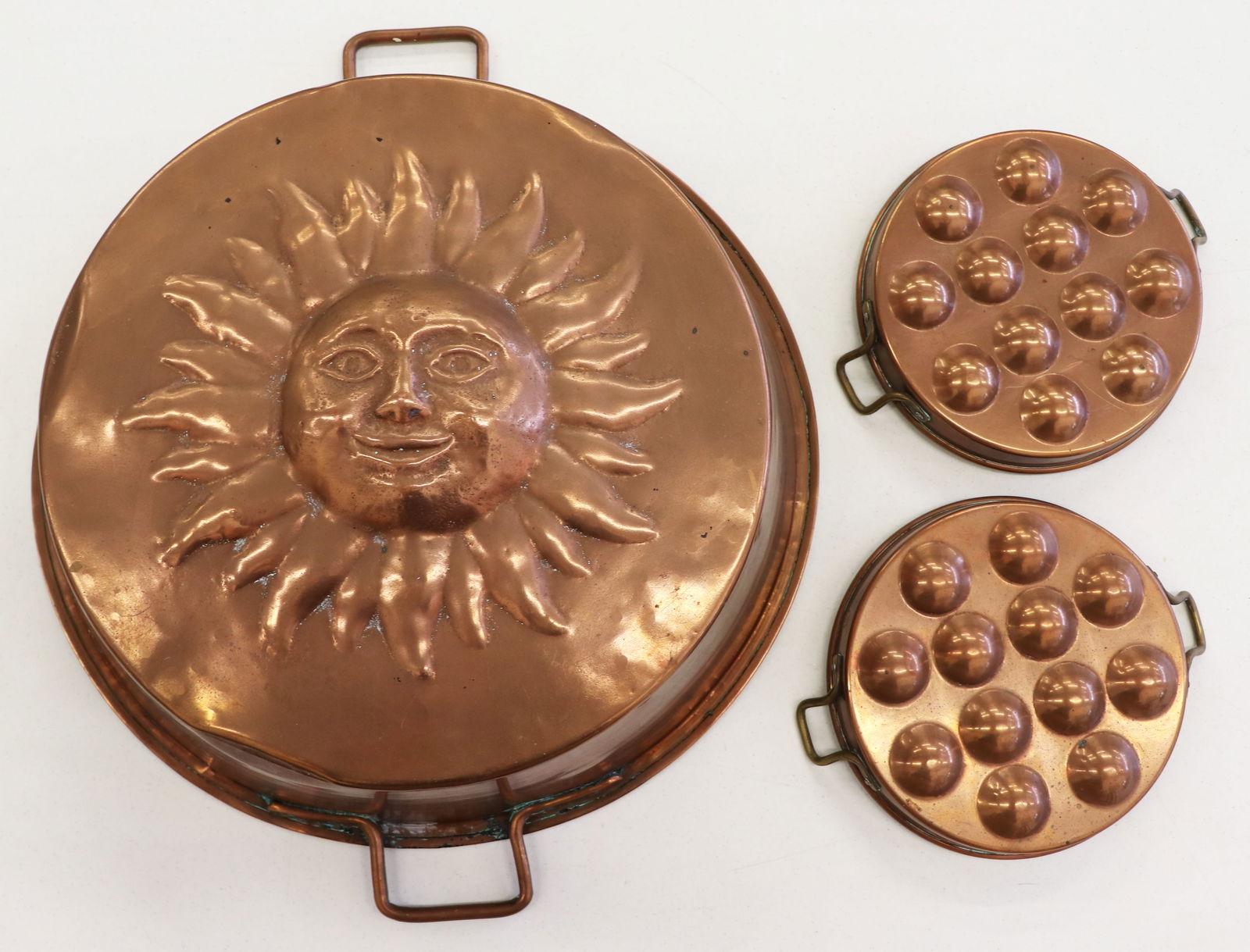(3) COPPER SUN FACE MOLD, EGG POACHER PANS (1 of 2)
