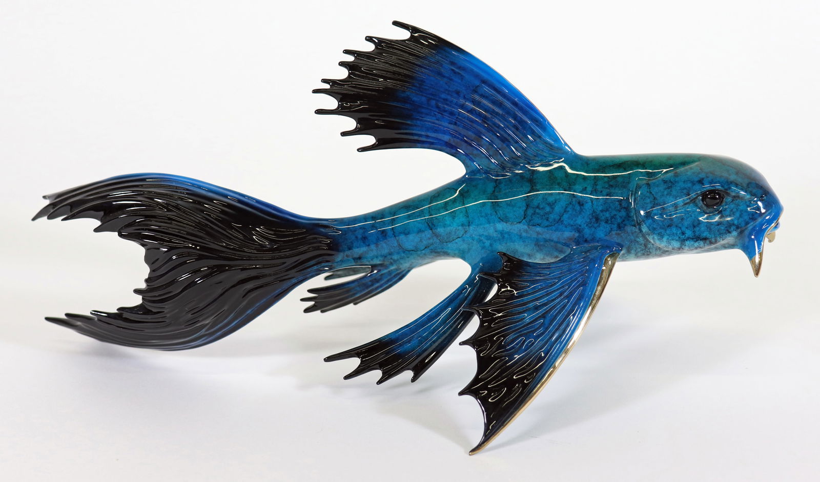 TIM COTTERILL BIG BLUE FINS SCULPTURE (1 of 5)