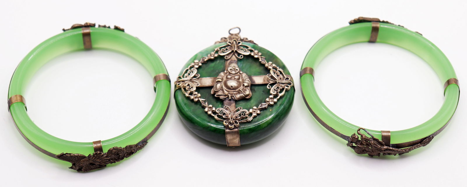 2 CHINESE JADE SERPENT BRACELETS & PENDANT (1 of 4)
