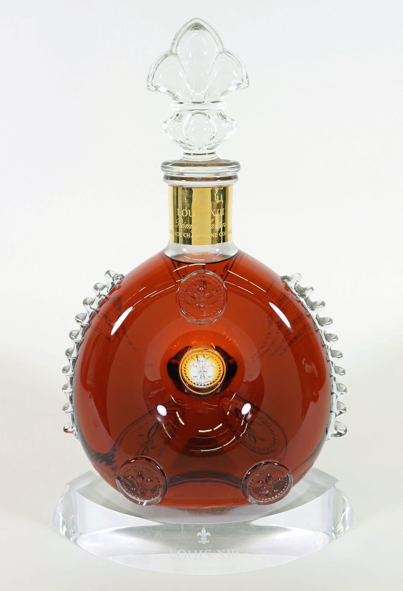 LOUIS XIII BACCARAT REMY MARTIN DISPLAY BOTTLE (1 of 4)